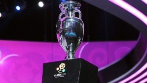 Трофеят на Евро 2012