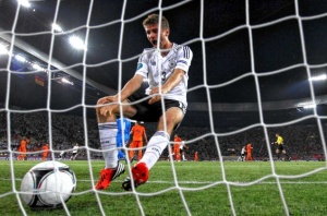Германия срази Холандия в Група В на Евро 2012