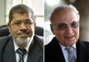 Съдът в Египет разчисти пътя на бивш премиер към президенството