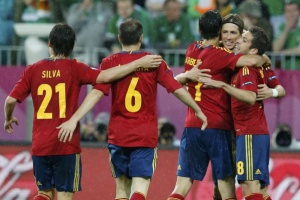 Испания прегази Ирландия с 4:0 в група „С" на Евро 2012