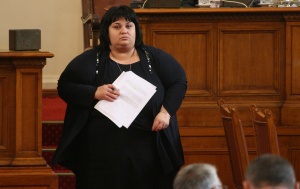 Депутатите повече няма да гласуват текстовете, върнати от Плевнелиев