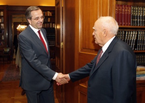 Консерваторът Самарас започна да търси коалиционни партньори в Гърция