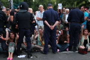 Протест и контрапротест окупират столицата