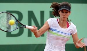 Пиронкова на четвърт финал в Ийстбърн