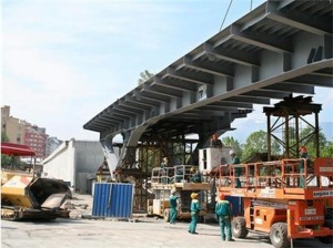 Фандъкова глобява строителя на естакадата в „Младост”