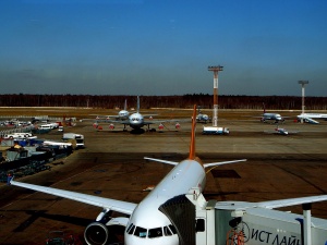 Пътнически самолет от Москва за Бургас кацна аварийно