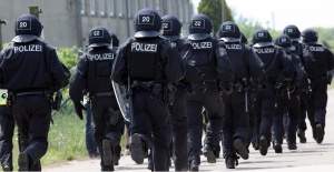 Въоръжен взе заложници в Карлсруе, Германия