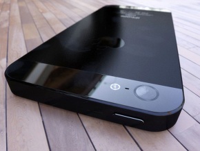iPhone 5 ще е по-добър от Samsung Galaxy S III според Foxconn