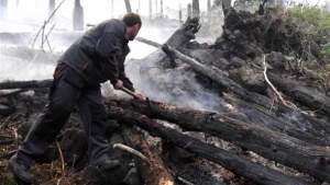 400 души още гасят тлеещите огнища на Витоша