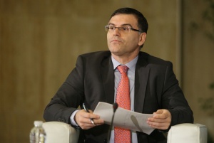 Дянков проверява дали Първанов е ловувал в двореца „Кричим“