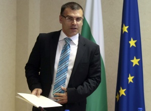 Дянков критикува бавните действия на ЕС за овладяване на кризата