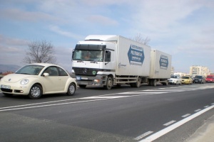 Спряха тежкотоварните автомобили в 11 области