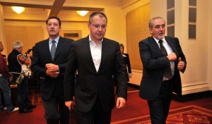 БСП, ДПС и независими внесоха вот на недоверие към правителството