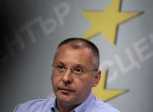 Станишев: Според ЕК е нарушено демократичното функциониране на България