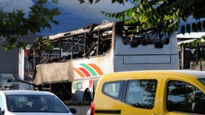 „Аарец“: Атентаторът от Бургас може да има двама съучастници