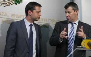 Добрев: 32 самолета с израелски туристи дойдоха след атентата