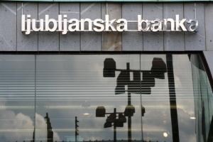 Словения плаши да блокира членството на Хърватия в ЕС заради банков спор