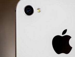 Apple обвинява слуховете за премиерата на iPhone 5 за слабите продажби