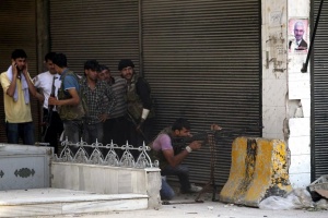 Ожесточени боеве между бунтовниците и режима в Западна Сирия