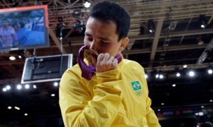 Бразилски джудист си счупи олимпийския медал, иска нов