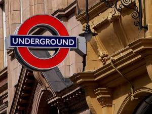 Пожар в лондонското метро може да лиши олимпийците от публика