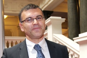 Дянков: Ръст в приходите на държавните служители още този месец