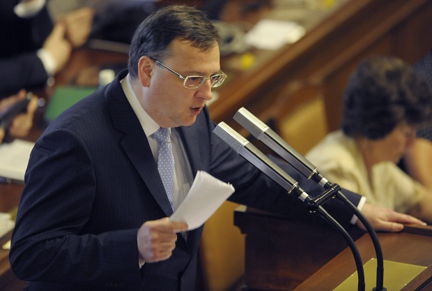 Чехия кърпи бюджета с по-високо ДДС