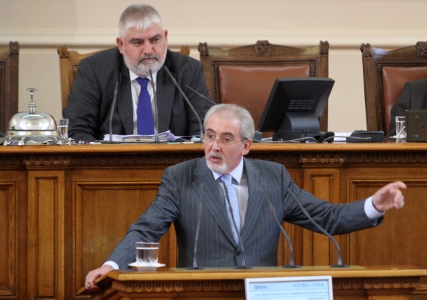 Местан: Това правителство превърна Шенген в химера