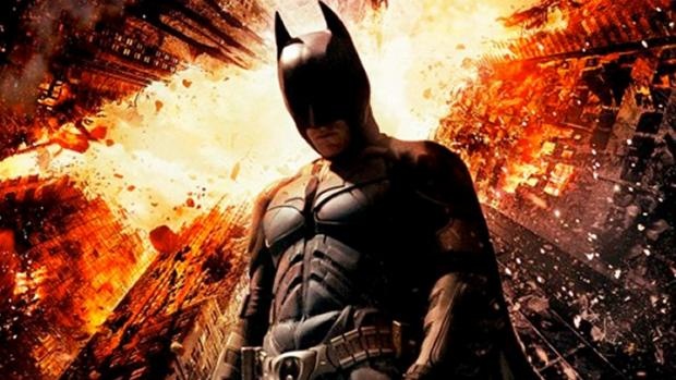 Пак инцидент при прожекция на „Батман": Този път пожар