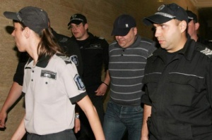 Съдът пусна Чеци под гаранция