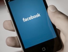 Мобилната употреба на Facebook с 23% ръст от март до юни