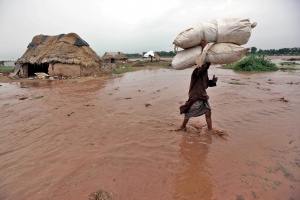 ЕС дава 2 млн евро помощ за наводненията в Индия