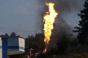 Изгасиха пожара в газстанцията в Разград