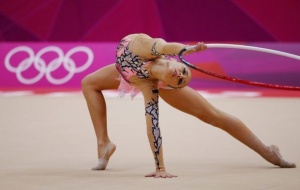 Силвия Митева шеста след топка и обръч