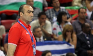 Найденов и Плачи ще водят националите по волейбол и след Олимпиадата