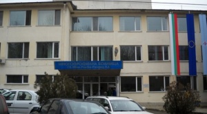 Дете оцеля след падане от третия етаж в Разград