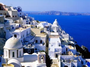 „Фич" предсказа 17% спад на цените на имотите в Гърция