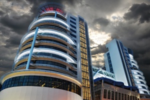 Искат обявяване в несъстоятелност на „Варна Тауърс"