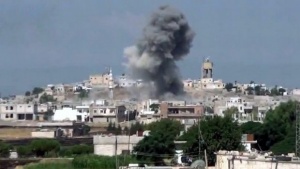 Сирийските бунтовници взривиха бомба до наблюдатели на ООН