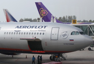 Руски самолет с 200 души на борда кацна аварийно след сигнал за бомба