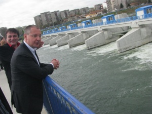 Кабинетът „Борисов" плати цялата сметка за „Водното огледало"