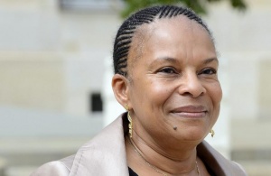 Министър получи в колет пръст на затворник във Франция