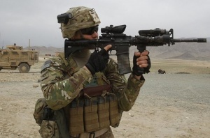 Ракета удари самолета на американски генерал в Афганистан