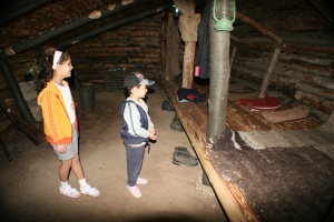 Възстановиха землянката на ген. Столетов на Шипка