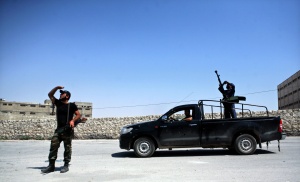 Телата на 40 сирийци с куршуми в главите бяха открити в джамия край Дамаск