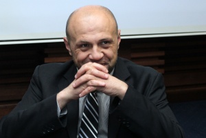 Дончев: 12 млн. лв. отпуснати за Перник след земетресението