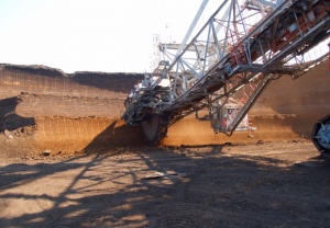 През 2011 г. най-много заети в промишлеността – 33 %