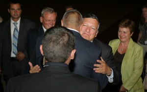 Борисов посрещна Барозу късно вечерта