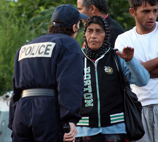 Франция изсели още 46 роми от катун в Лион