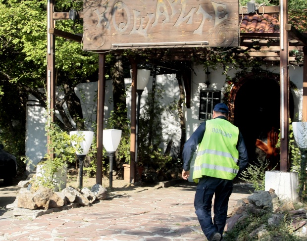Полицията си тръгна от взривения ресторант в „Лозенец"